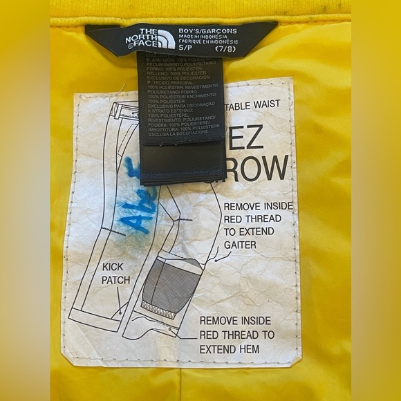 The North Face camo snow pants EZ grow system - Picture 9 of 11